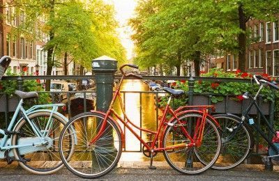 la mejor zona para alojarse en amsterdam